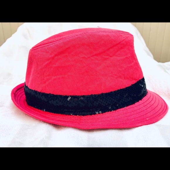 ❤️ Hello Kitty Fadora - Picture 6 of 8